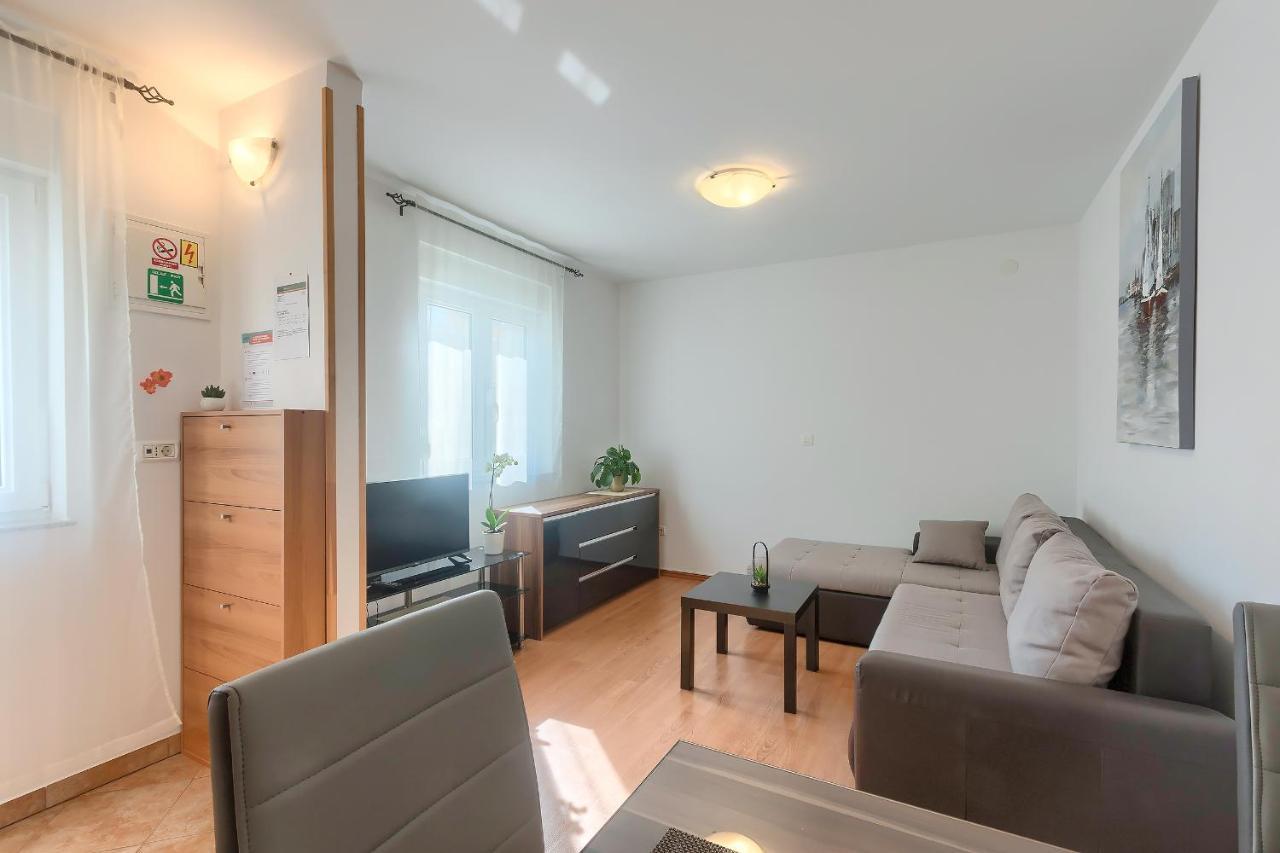 Apartments Gilly 1 프레멘투라 외부 사진